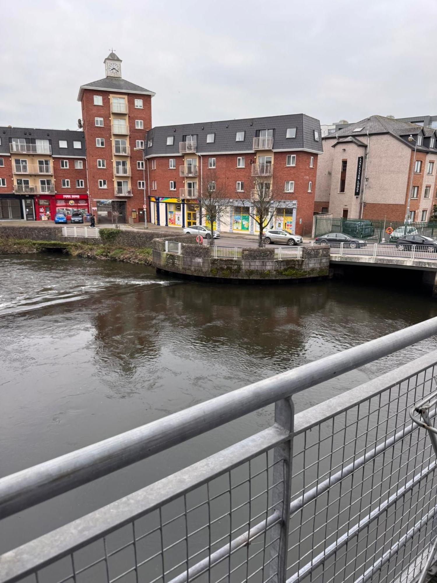 Washington Street Apartment Cork Ngoại thất bức ảnh